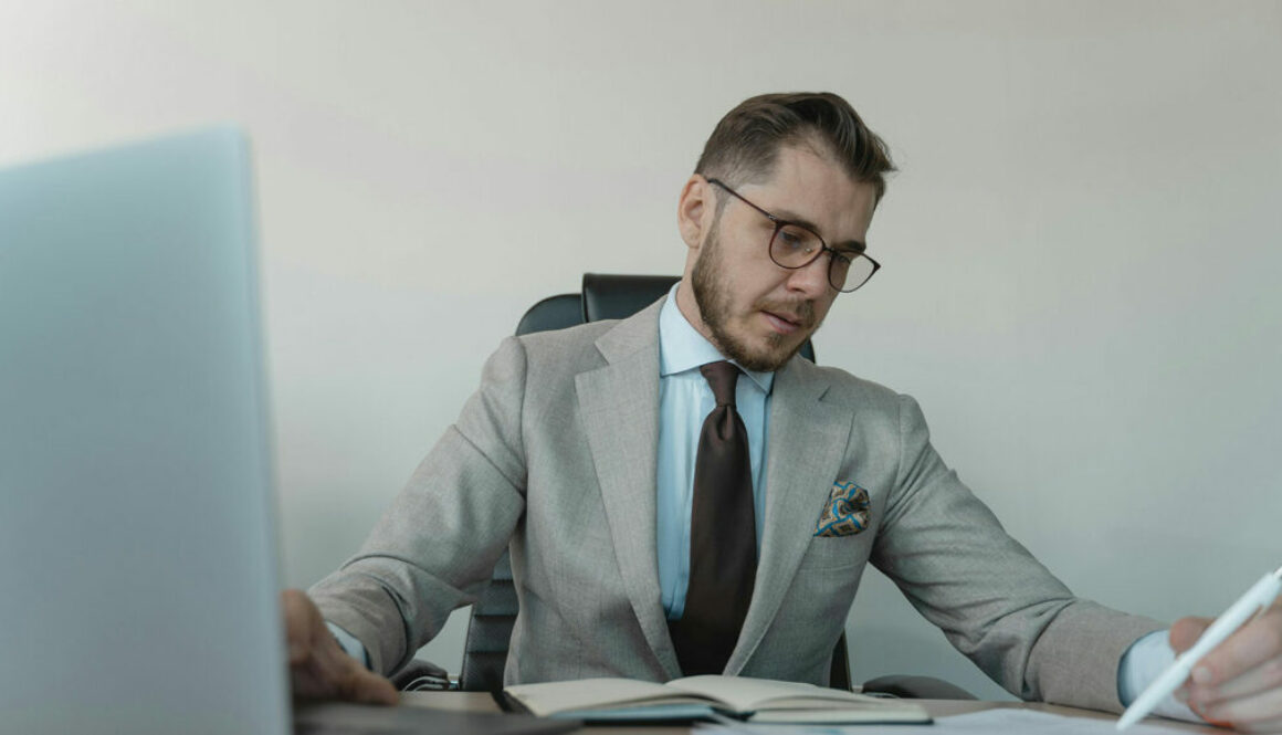 lawyer18